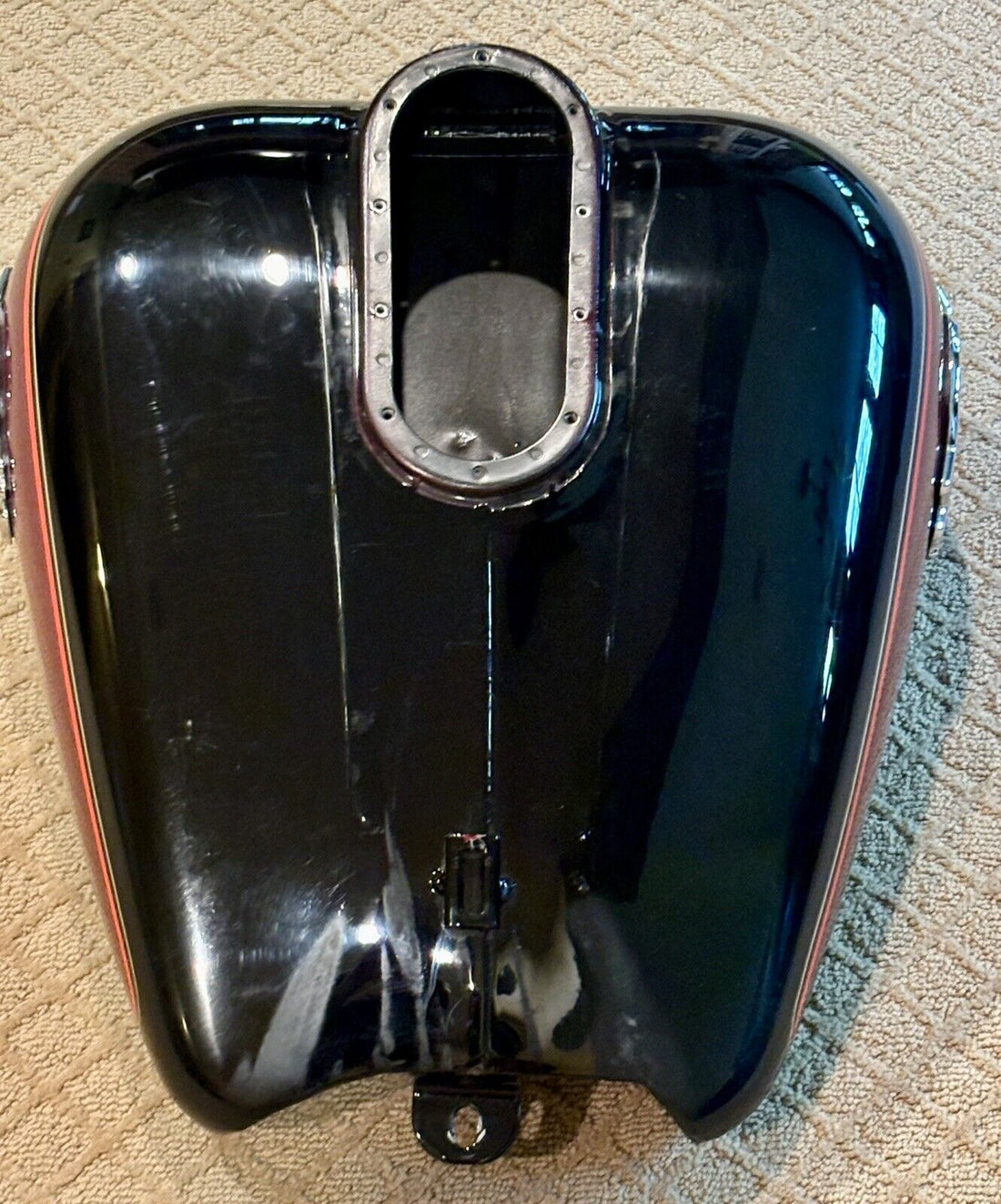 61356-05 HARLEY 2005 ELECTRA GLIDE FLHTCUI VIVID BLACK/LAVA RED GAS TANK OEM