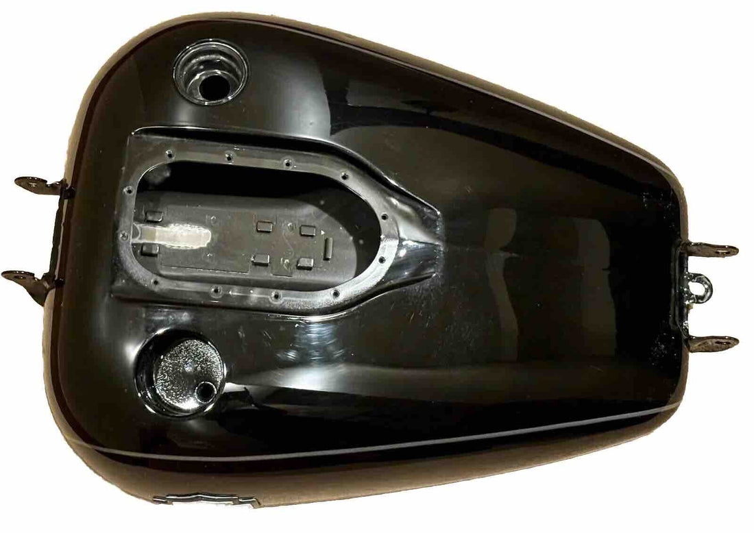 HARLEY-DAVIDSON 2011 FXDWG DYNA WIDE GLIDE BLACK W/ SILVER PINSTRIPE GAS TANK