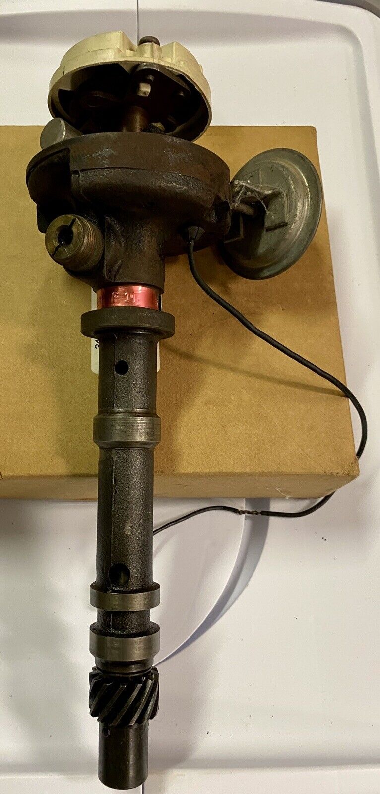 1111069 CHEVY 1964-1966 CORVETTE  HI PERF DISTRIBUTOR   365 HP DATED 7F14  TAG