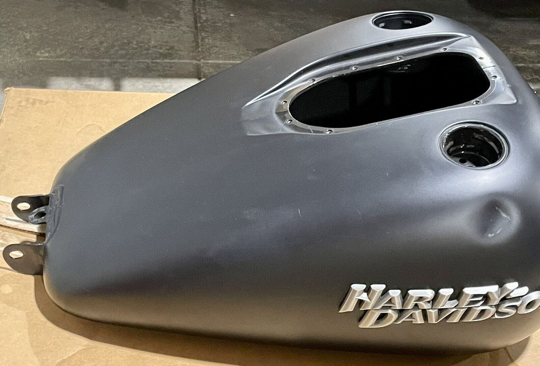 HARLEY-DAVIDSON 2010 FXDB BLACK DENIM GAS TANK