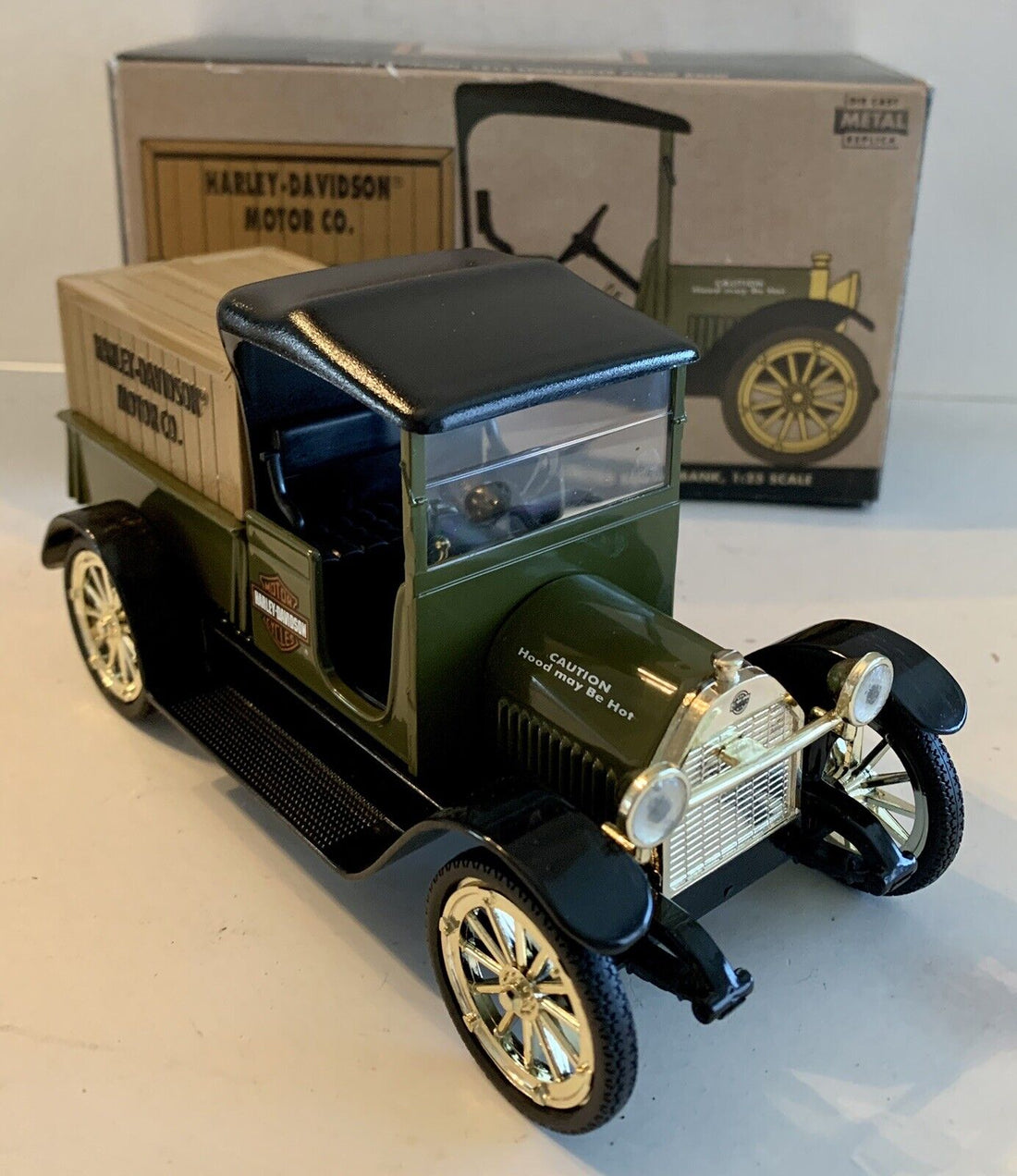 99215-95V HARLEY-DAVIDSON 1916 STUDEBAKER 1:25 LIMITED EDITION DIE-CAST COIN BANK
