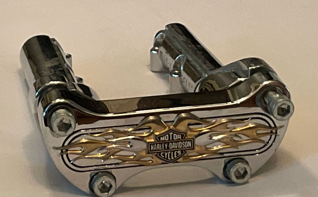 HARLEY-DAVIDSON SPORTSTER 1200 CUSTOM HANDLEBAR RISER CLAMPS