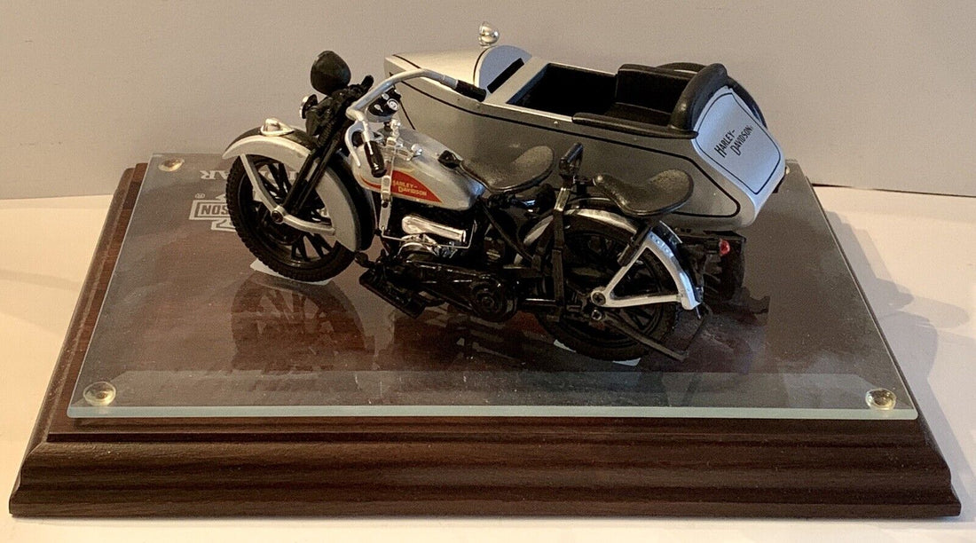 99195-95V HARLEY 1933 VL MOTORCYCLE WITH SIDECAR BANK SILVER EDITION WITH STAND