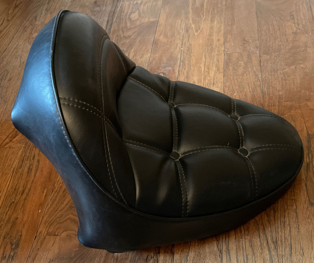 52206-85 HARLEY-DAVIDSON 1984-1985 SOFTAIL SOLO SADDLE SEAT