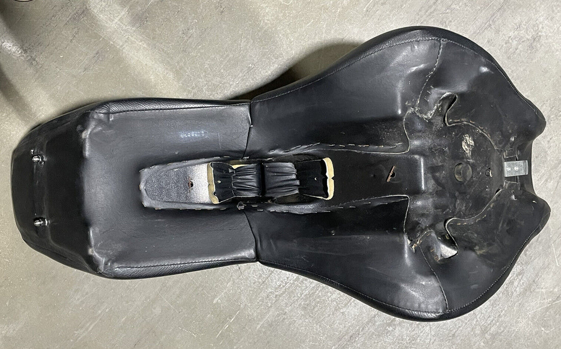 51649-07 HARLEY-DAVIDSON 2007-2010 SOFTAIL FXSTC SEAT