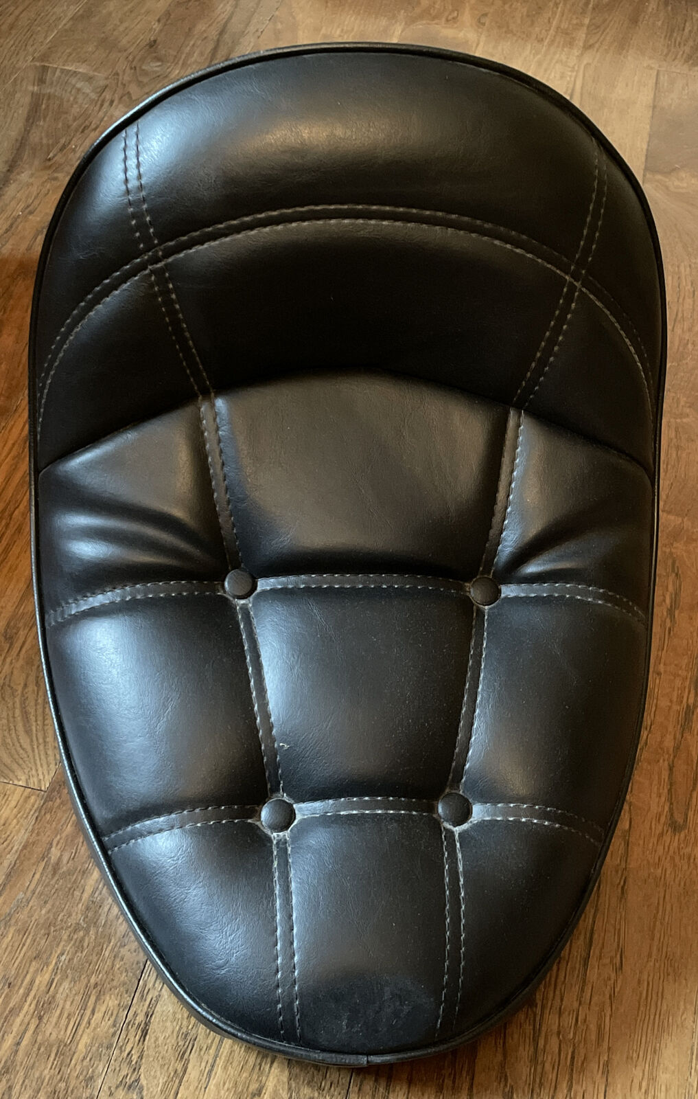 52206-85 HARLEY-DAVIDSON 1984-1985 SOFTAIL SOLO SADDLE SEAT
