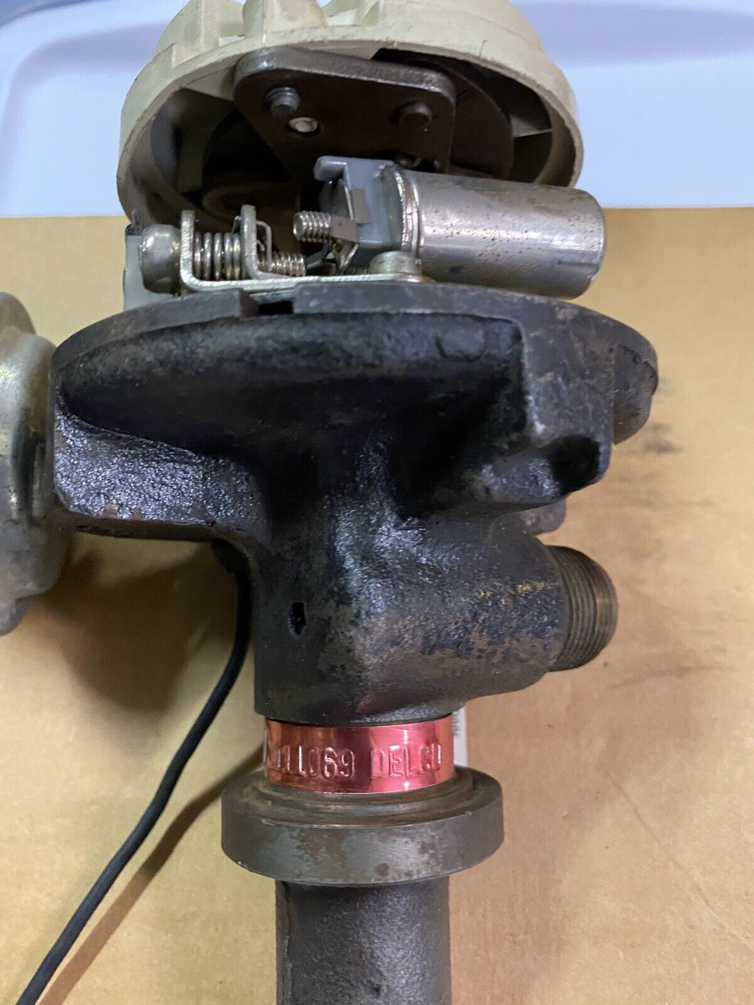 1111069 CHEVY 1964-1966 CORVETTE  HI PERF DISTRIBUTOR   365 HP DATED 7F14  TAG