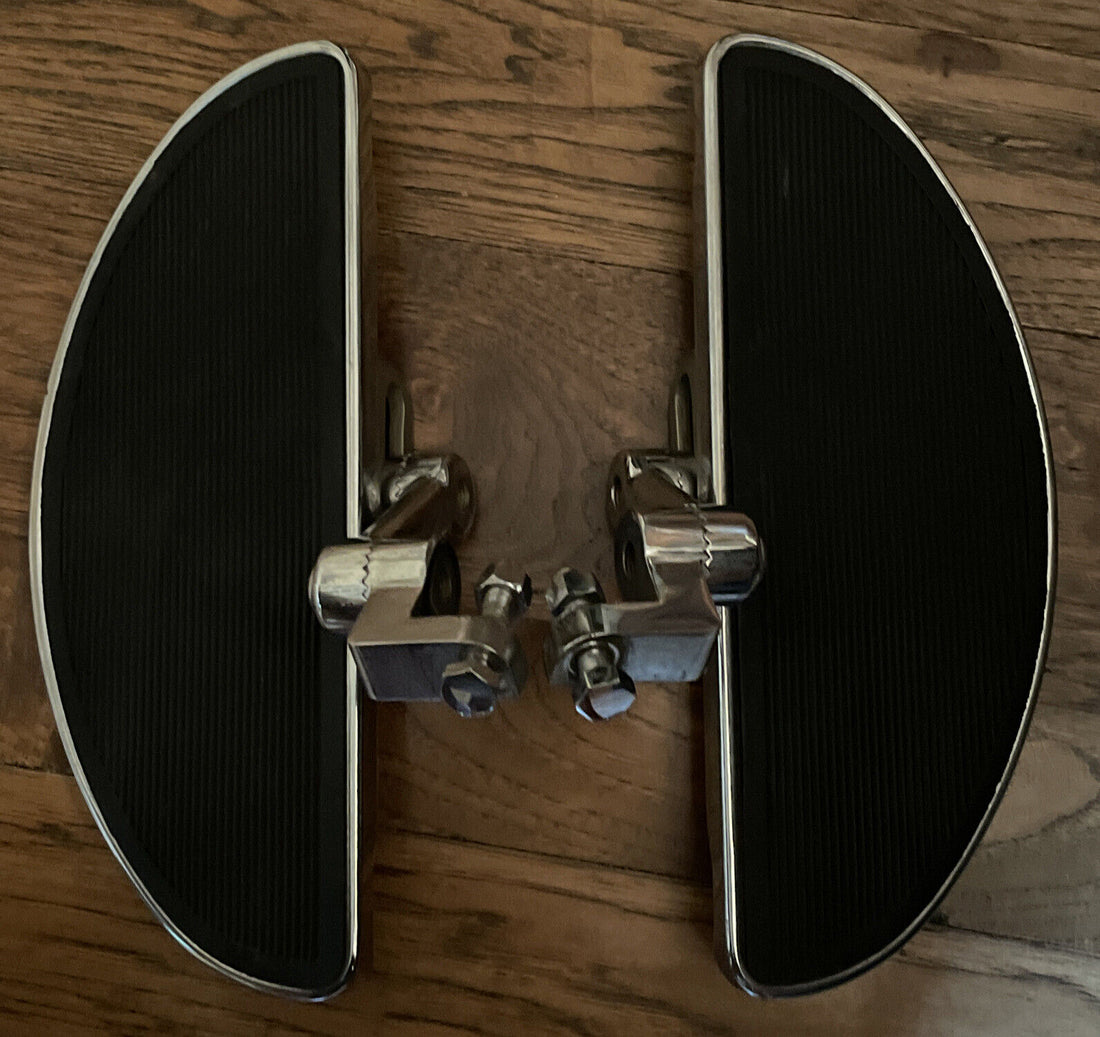 HARLEY-DAVIDSON HALF MOON STOCK  FOOTBOARDS WITH RUBBER INSERTS