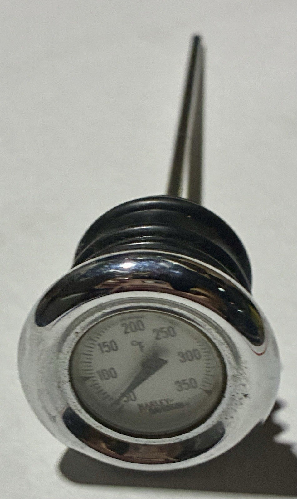 
  
  HARLEY-DAVIDSON CHROME OIL TANK PLUG CAP DIPSTICK OEM
  
