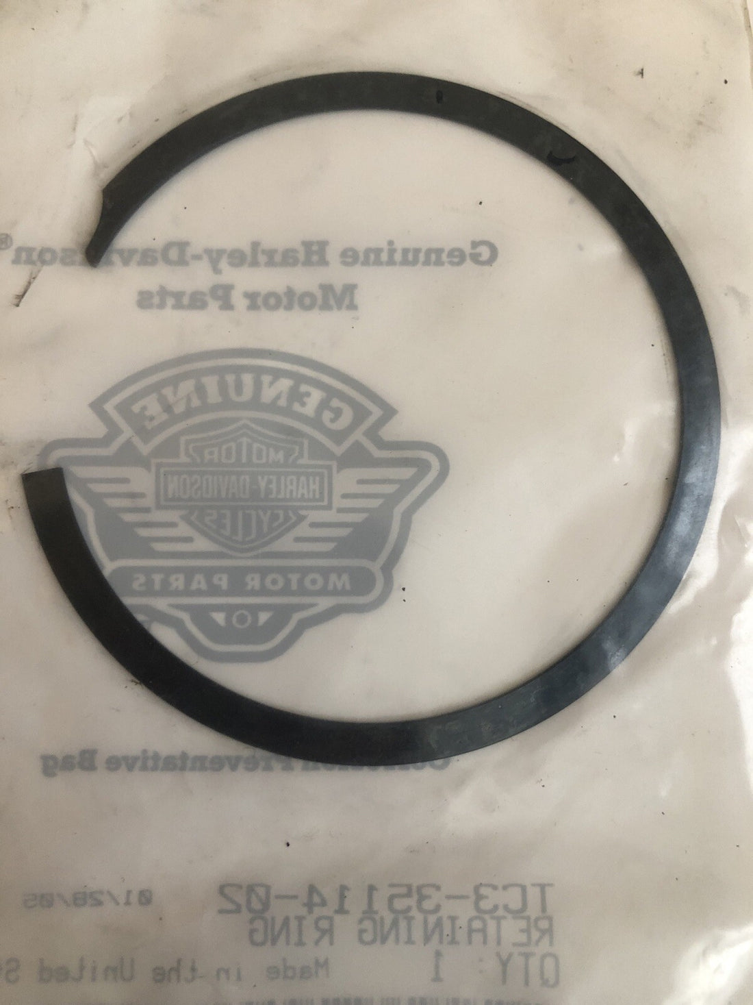 
  
  35114-02 HARLEY 2003-LATER TWIN CAM & XL  LEFT ENGINE BEARING  RETAINING RING
  

