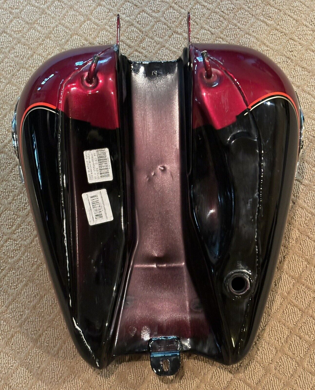 
  
  61356-05 HARLEY 2005 ELECTRA GLIDE FLHTCUI VIVID BLACK/LAVA RED GAS TANK OEM
  
