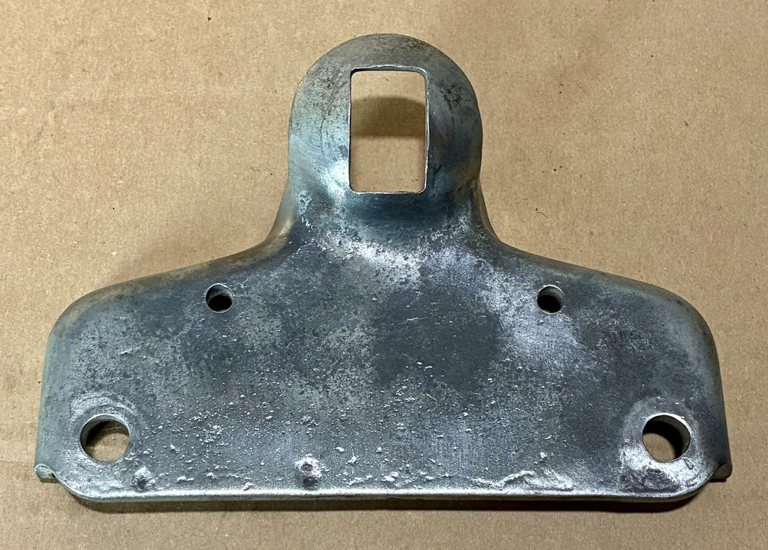 
  
  67810-67 HARLEY 1967-1969 IRONHEAD XLH SPORTSTER HEADLAMP LIGHT MOUNT BRACKET
  
