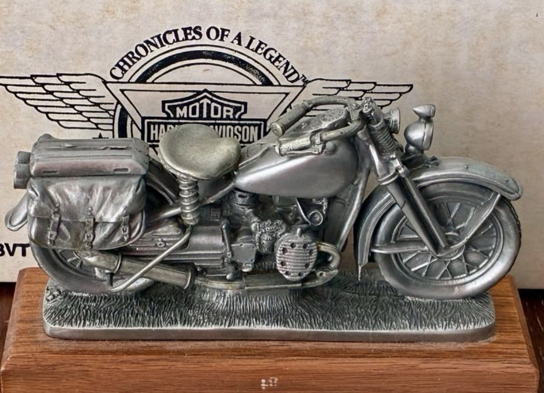 
  
  99306-93VT HARLEY-DAVIDSON 1942 XA TRAVELING MUSEUM PEWTER REPLICA NEW
  
