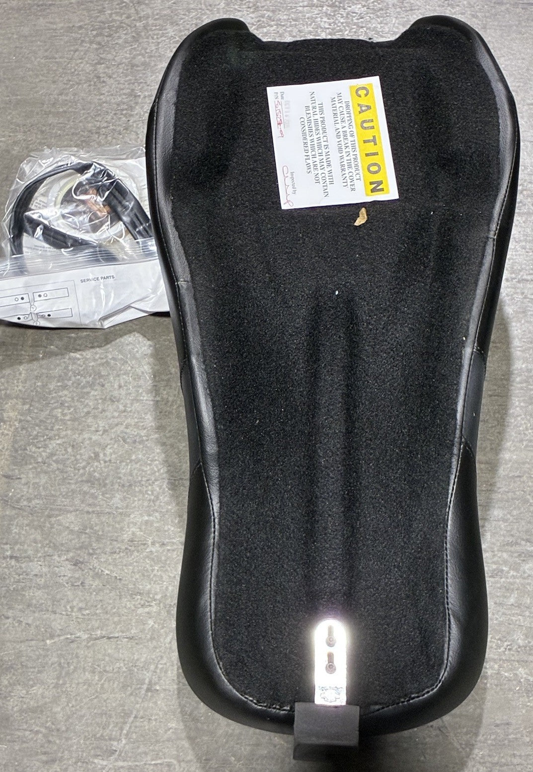 
  
  51527-09 2008-2023 TOURING RALLY RUNNER SEAT NOS NEW OEM
  
