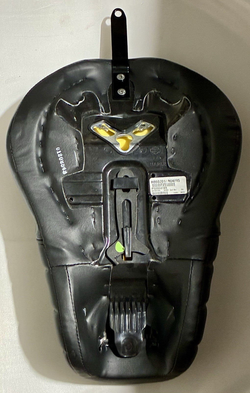 
  
  H860201AR04885 HARLEY-DAVIDSON SPORTSTER XL SOLO SEAT OEM NTO
  
