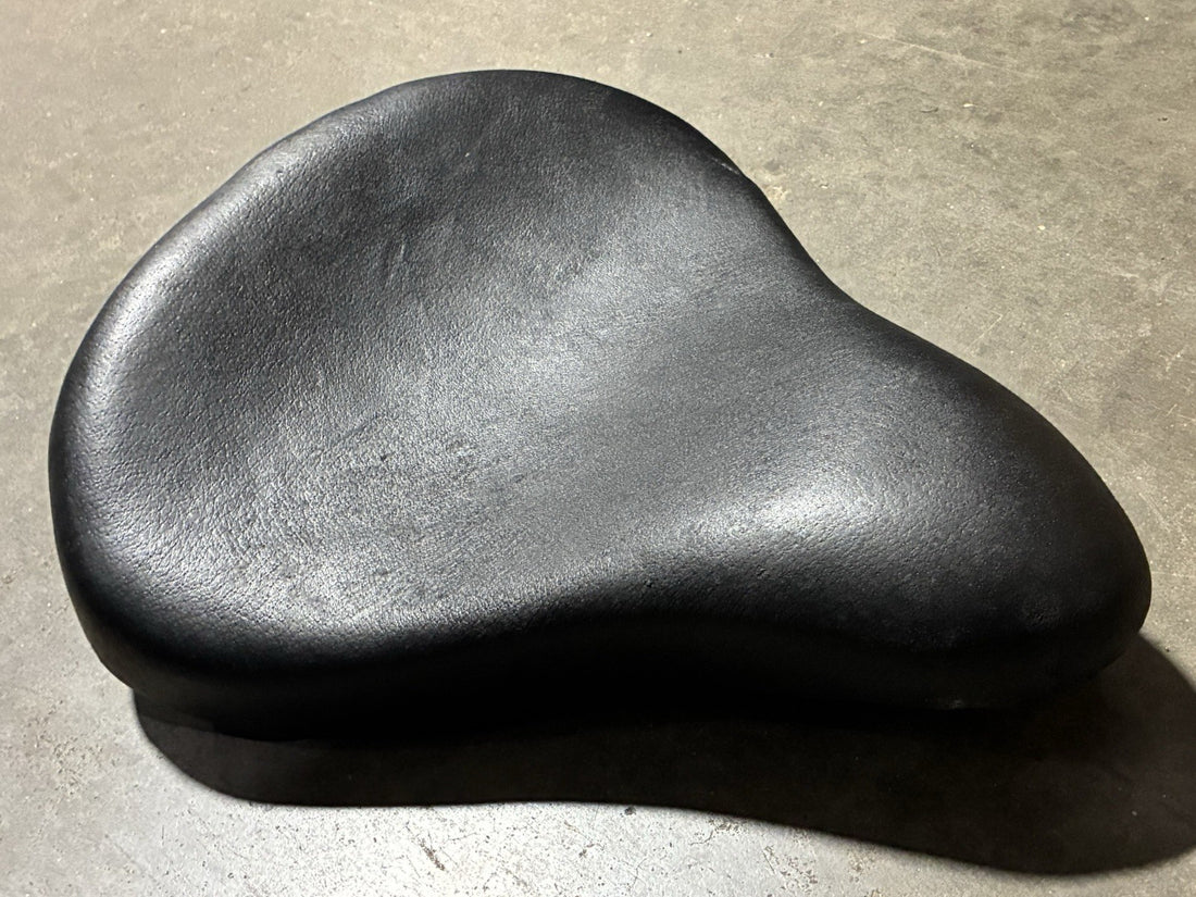 
  
  AFTERMARKET K MODEL 900 SPORTSTER KH KHK 750 SOLO SEAT
  
