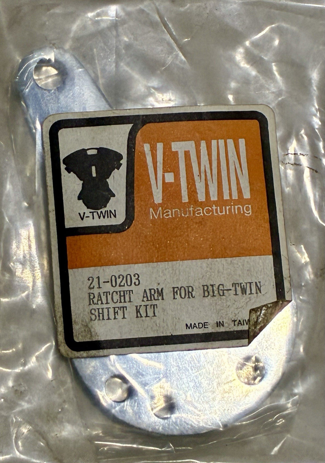
  
  21-0203 V-TWIN RATCHET ARM FOR BIG TWIN SHIFT KIT NOS
  
