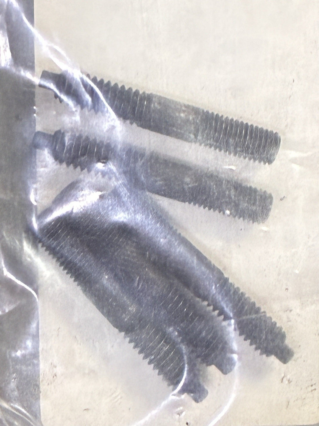 
  
  12-2111 V-TWIN 1965-1988 STARTER SHAFT HOUSING STUDS 5 PACK 24811-59A HARLEY NOS
  
