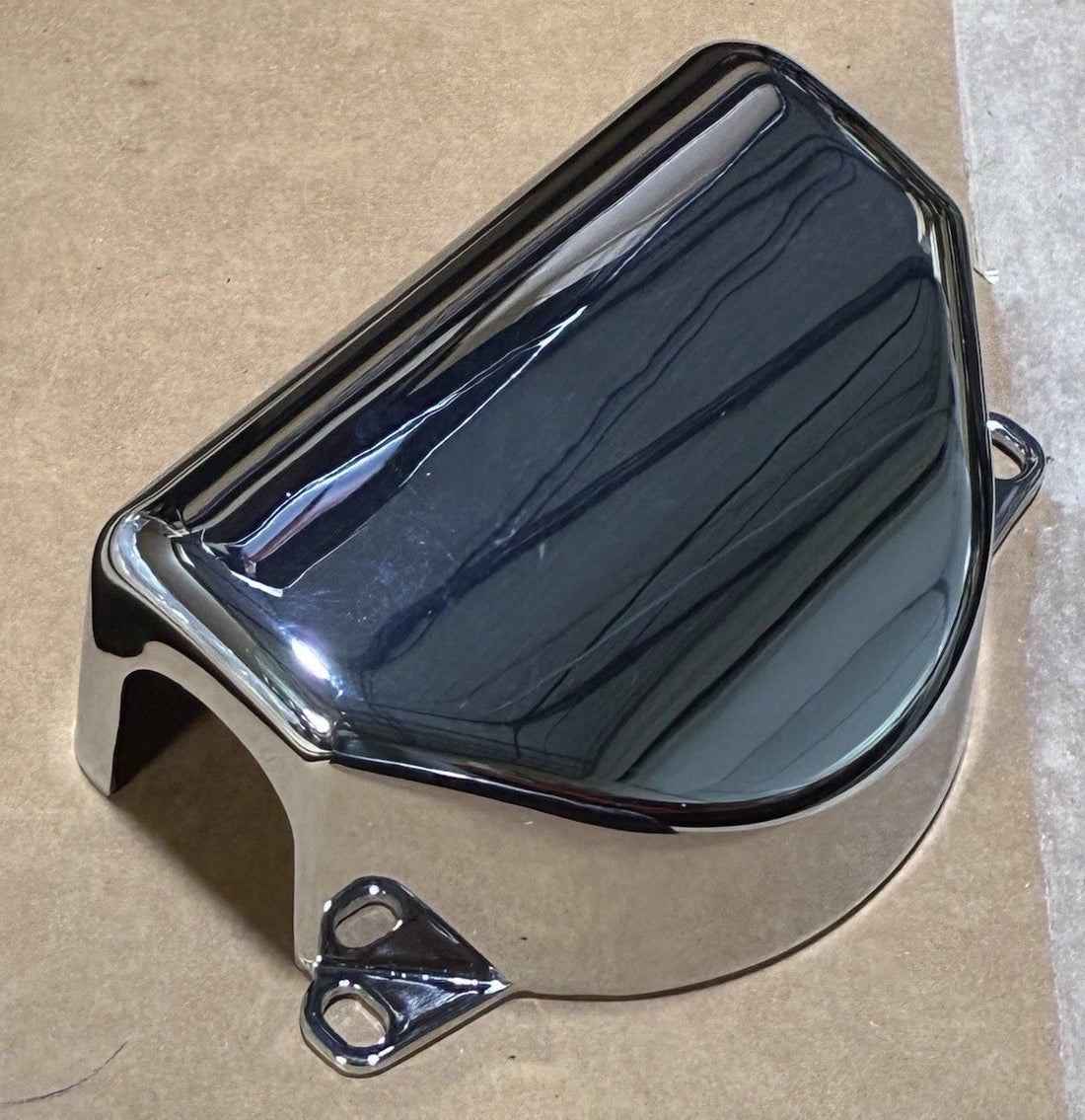 
  
  67957-96 HARLEY-DAVIDSON SOFTAIL CHROME HANDLEBAR COVER OEM
  
