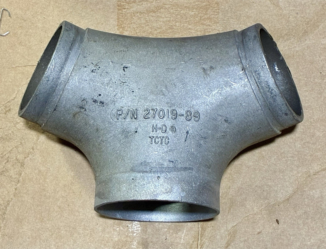
  
  27019-89 HARLEY-DAVIDSON 1989-UP EVO TOURING DYNA SOFTAIL INTAKE MANIFOLD OEM
  
