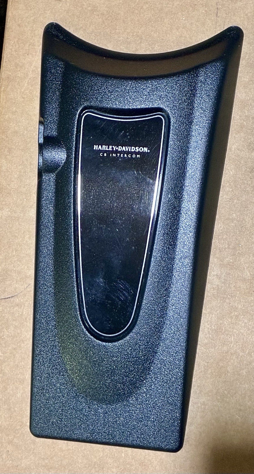 
  
  77123-03 HARLEY ELECTRA GLIDE BLACK COVER CONSOLE TRIM CB INTERCOM COVER OEM
  
