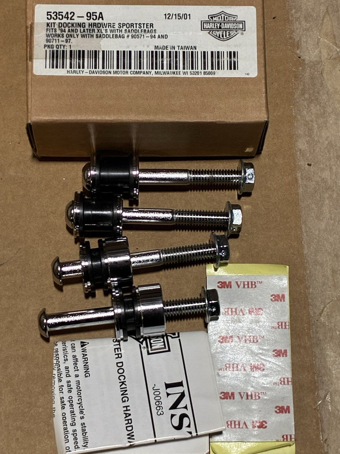 
  
  53542-95A HARLEY-DAVIDSON 1994-2003 SPORTSTER XL883 XL1200 DOCKING HARDWARE OEM
  
