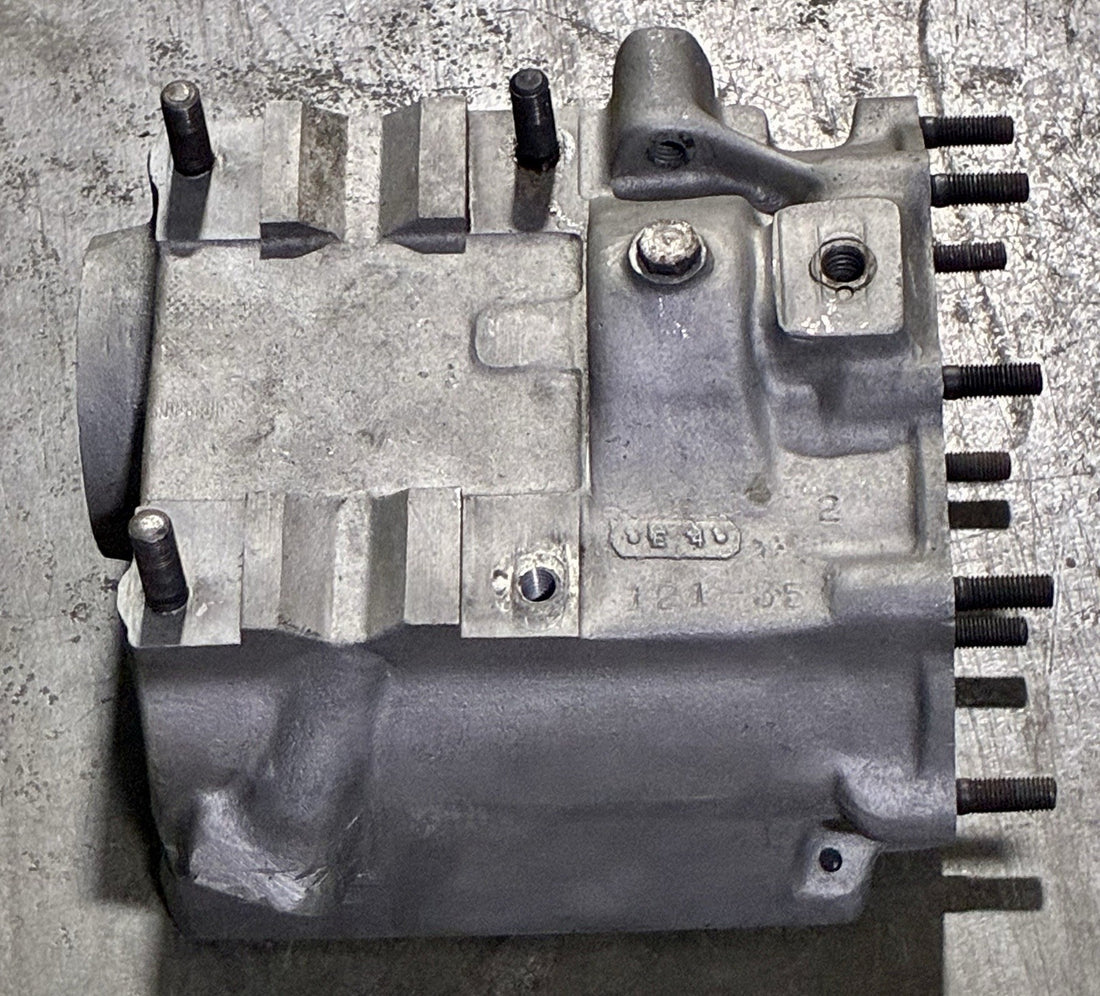 
  
  HARLEY-DAVIDSON L1944-E1945 KNUCKLEHEAD TRANSMISSION CASE OEM
  
