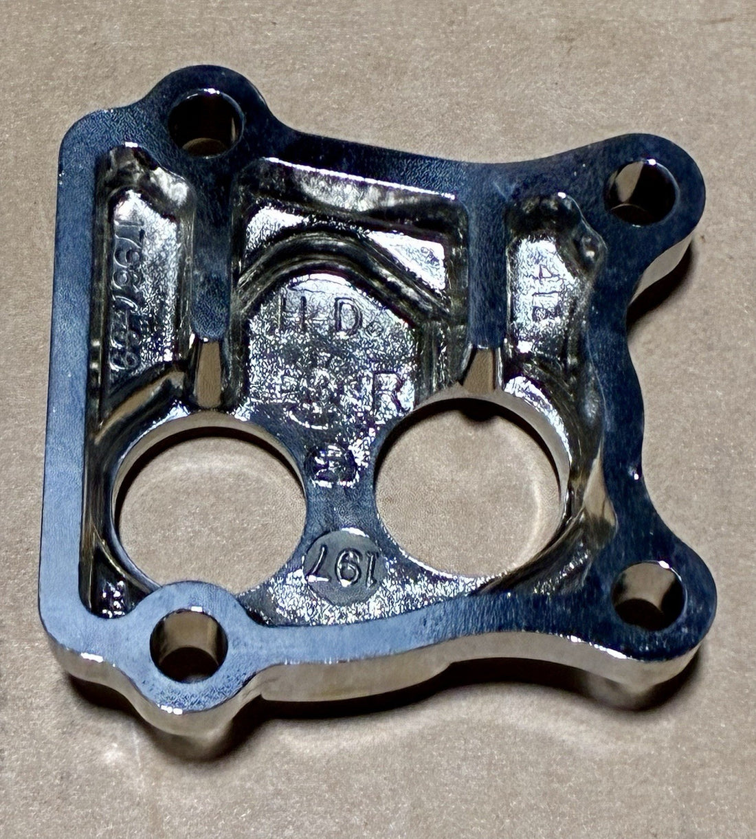
  
  17967-99 HARLEY-DAVIDSON CHROME TWIN CAM REAR LIFTER COVER OEM NTO
  
