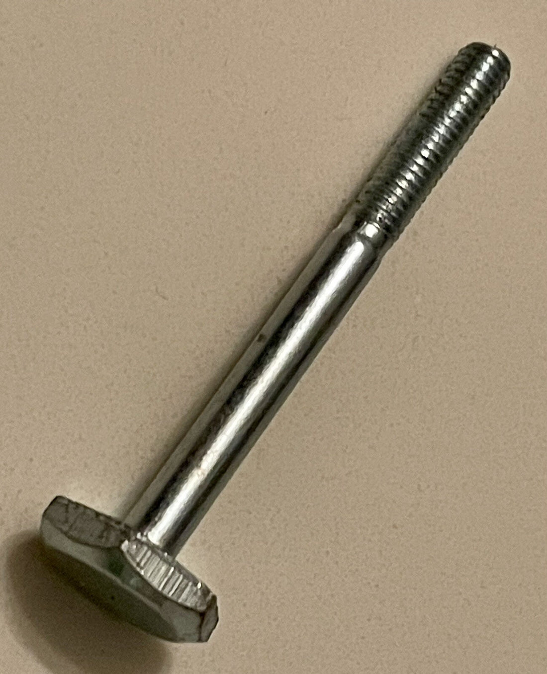 
  
  1970-79 BIG TWIN SPORTSTER IGNITION ADVANCE STEEL CENTER SCREW HARLEY 3570
  
