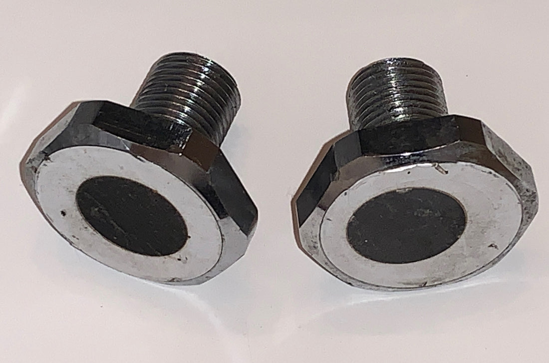 
  
  41713-80 HARLEY1980-LATER  FORK TUBE FILLER CAPS  , FL, SOFTAIL, WIDE GLIDE     
  
