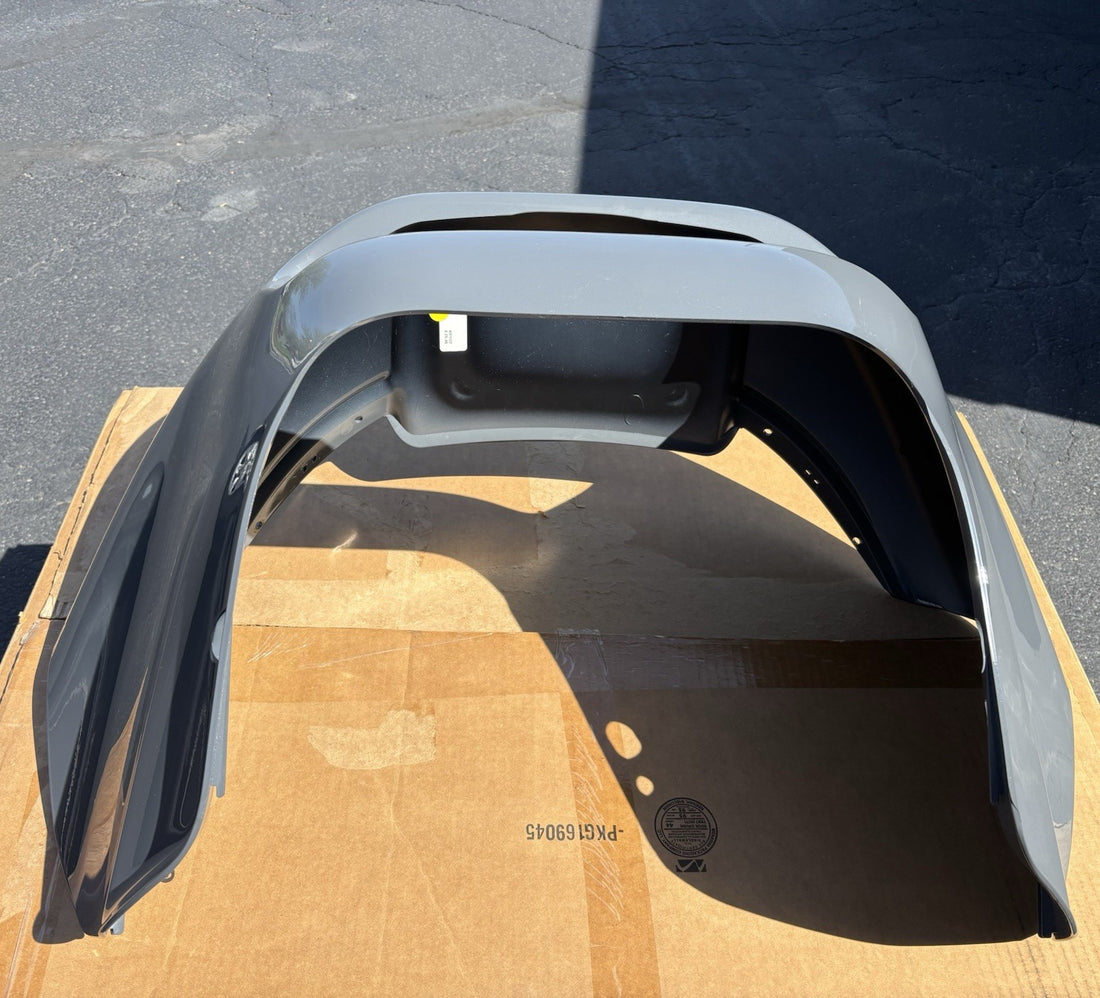 57000290 HARLEY-DAVIDSON 2015-2023 ROAD GLIDE GRAY OUTER FAIRING OEM