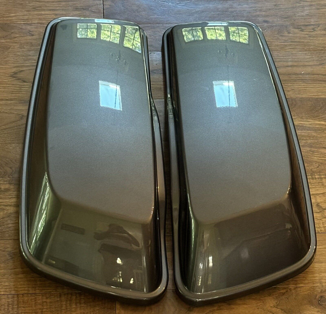 
  
  HARLEY-DAVIDSON LEFT & RIGHT GRAY SADDLEBAG COVER LID SET OEM NTO
  
