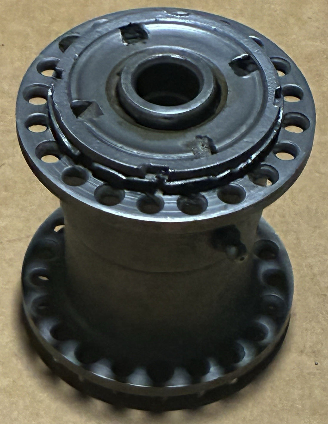 
  
  3905-30 HARLEY-DAVIDSON 1930-1936 VL VLH INTERCHANGEABLE WHEEL HUB FRAME
  
