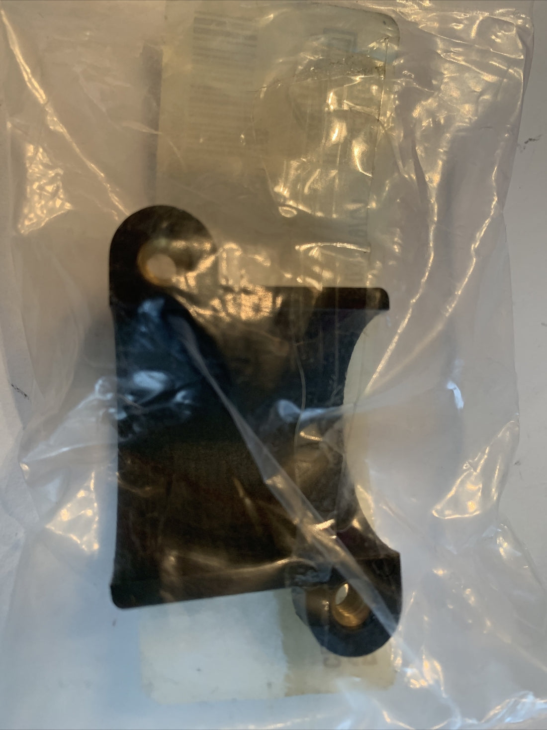 
  
  58461-00 HARLEY-DAVIDSON REAR CLUTCH CABLE CLAMP ASSEMBLY OEM NOS
  
