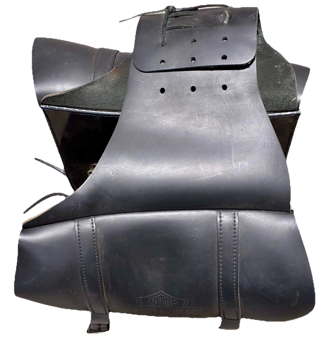 
  
  HARLEY-DAVIDSON LEATHER BAR & SHIELD THROW OVER SADDLEBAGS OEM
  
