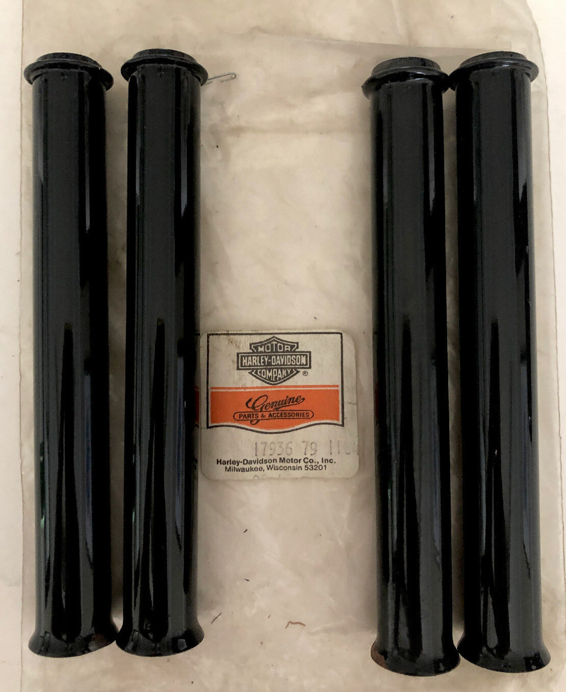 
  
  17936-79   4 HARLEY-DAVIDSON BLACK PUSH ROD TUBES COVERS BOTTOM SPORTSTER XL NOS
  
