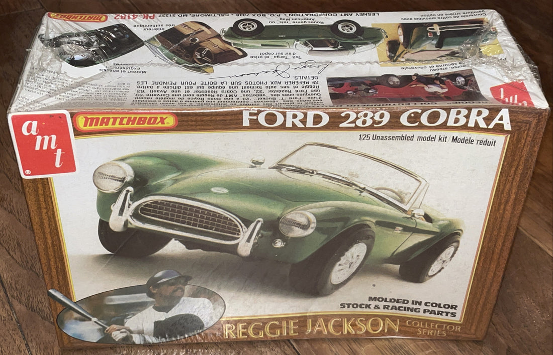 
  
  AMT MATCHBOX 4182 1/25 SCALE REGGIE JACKSON 289 COBRA PLASTIC MODEL CAR KIT NEW
  
