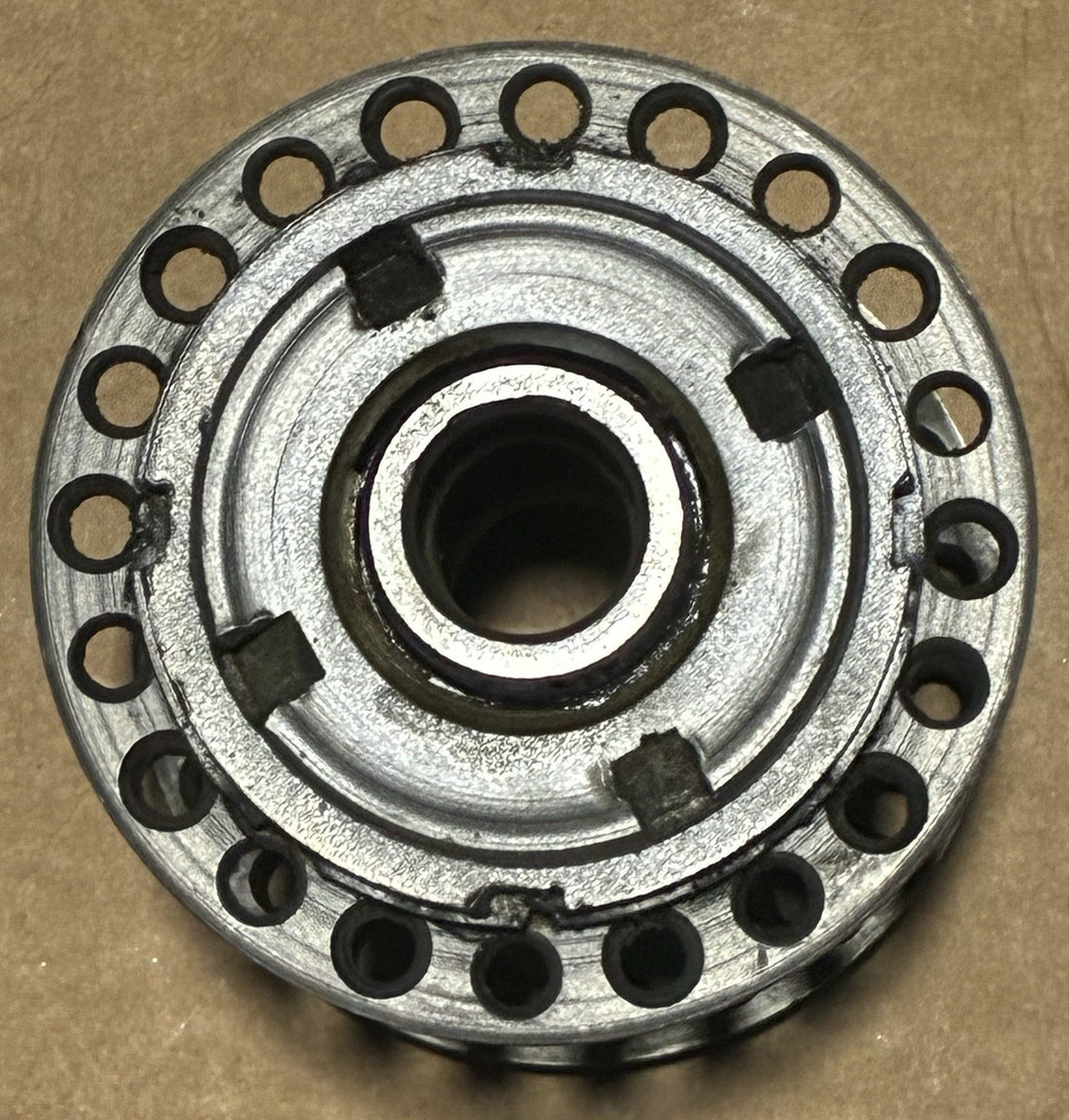 
  
  3905-30 HARLEY-DAVIDSON 1930-1936 VL VLH INTERCHANGEABLE WHEEL HUB FRAME
  
