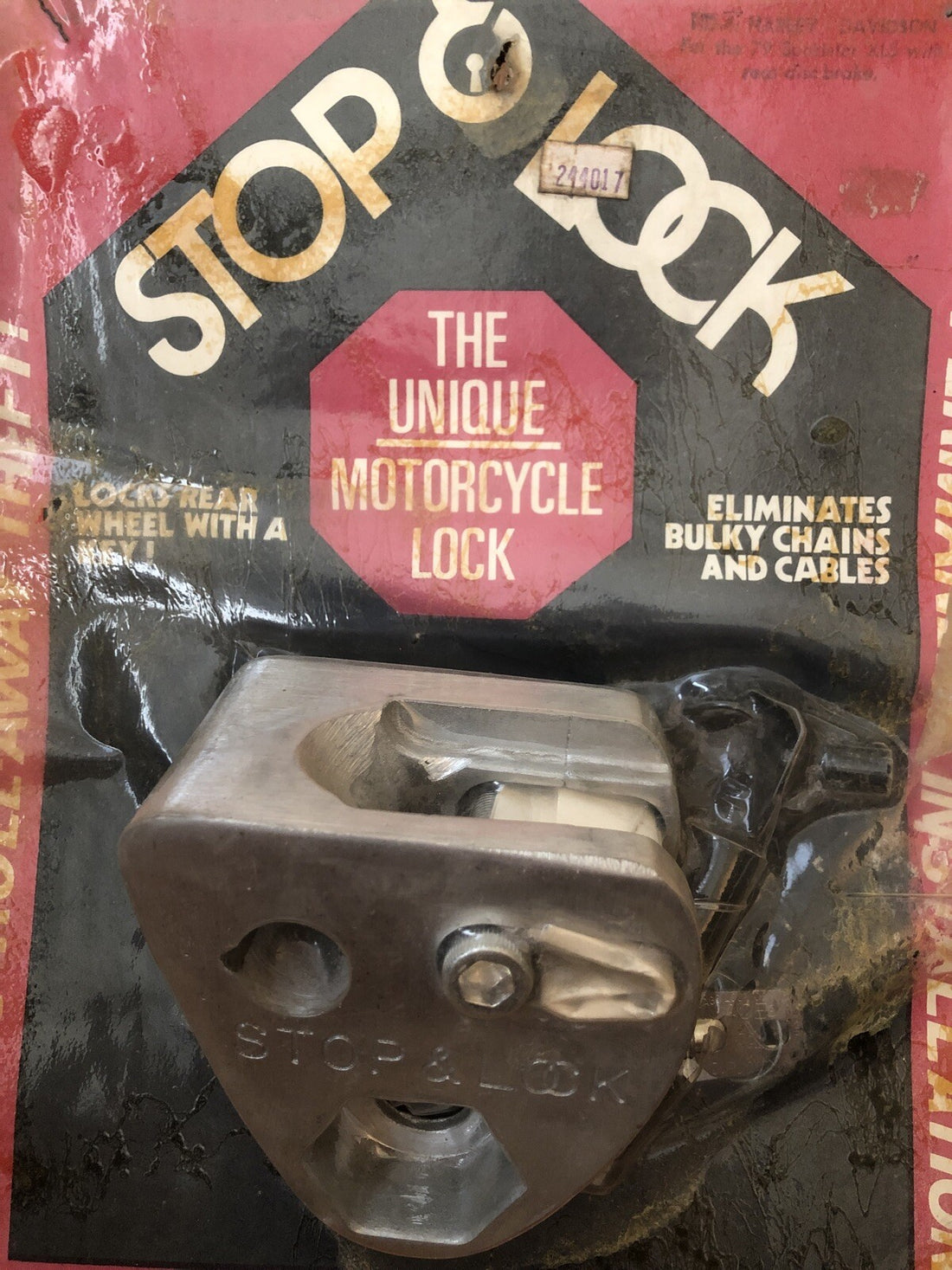 
  
  244017 STOP & LOCK 1979-1981 SPORTSTER XL XLS  MAG WHEELS MOTORCYCLE LOCK NOS
  
