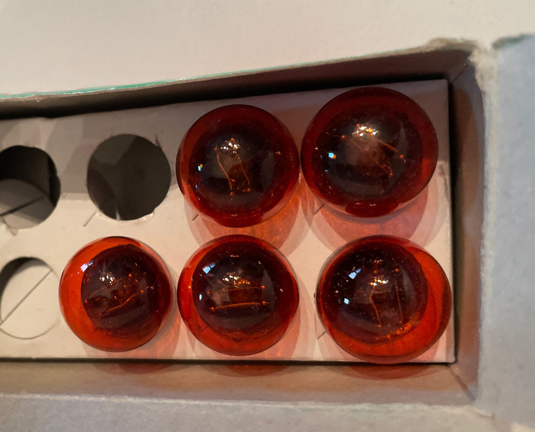 
  
  DS-282080 DRAG SPECIALTIES DUAL FILAMENT MINI AMBER BULBS FOR HARLEY-DAVIDSON
  
