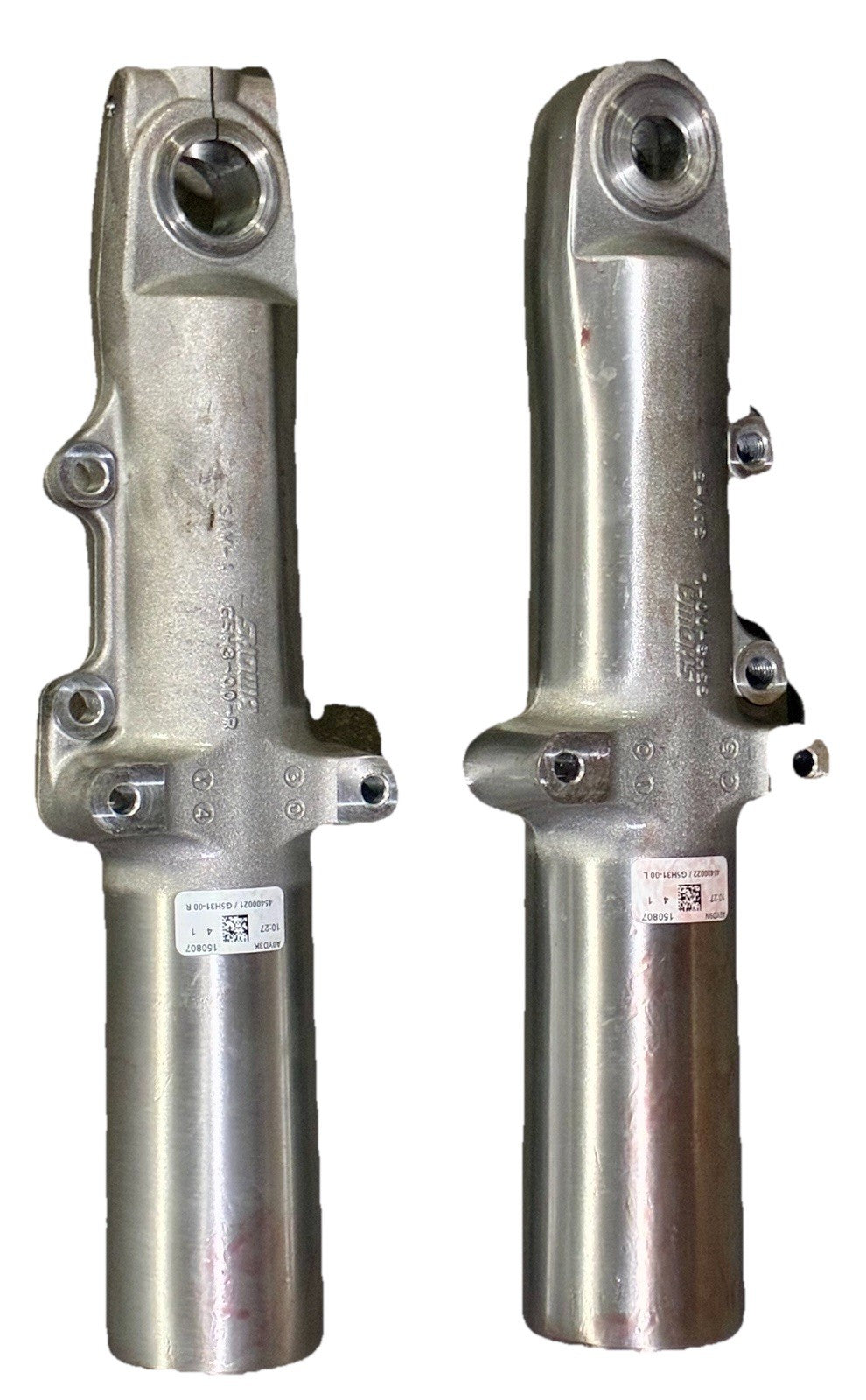 
  
  HARLEY-DAVIDSON 2014-LATER TOURING SHOWA LOWER FORK LEGS OEM NTO
  
