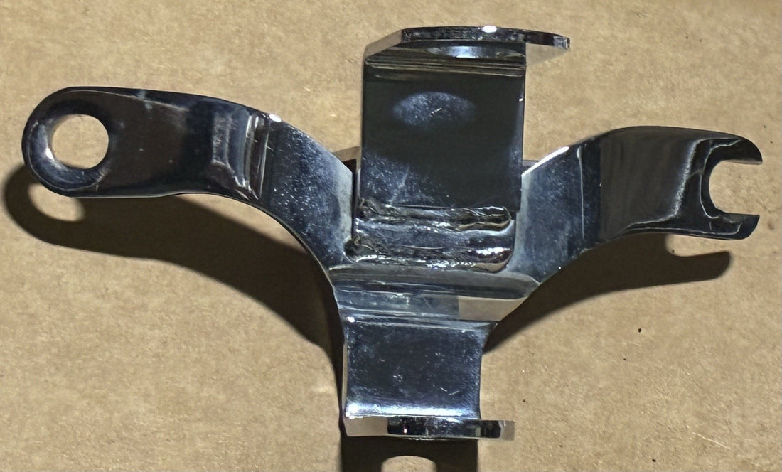 
  
  CHROMED ENGINE MOTOR MOUNT 1973-1980 BIG TWIN FX FXE SUPERGLIDE HARLEY 69018-73A
  
