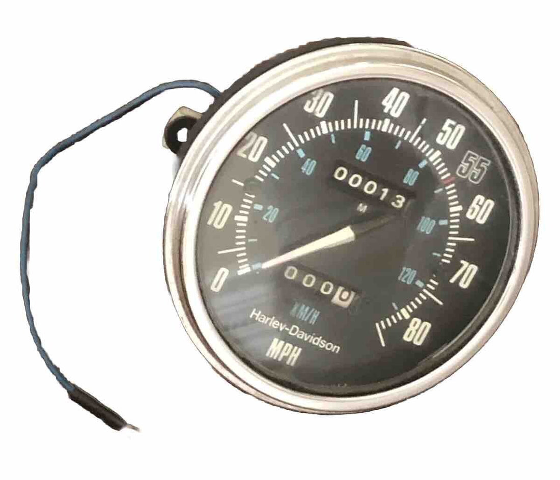 67004-80  HARLEY-DAVIDSON  1981-1990 FL SPEEDOMETER  BIG TWINS  NTO PARTS
