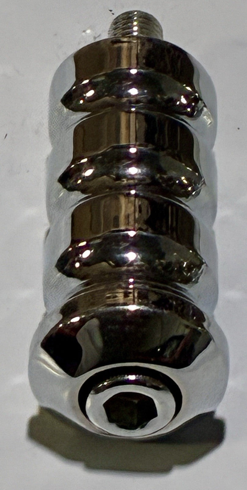 
  
  CHROME GROOVED SHIFTER PEG FOR HARLEY-DAVIDSON NEW NOS
  
