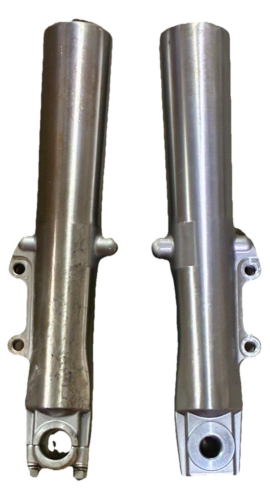 
  
  HARLEY-DAVIDSON 2000-LATER TOURING SHOWA LOWER FORK LEGS OEM NTO
  
