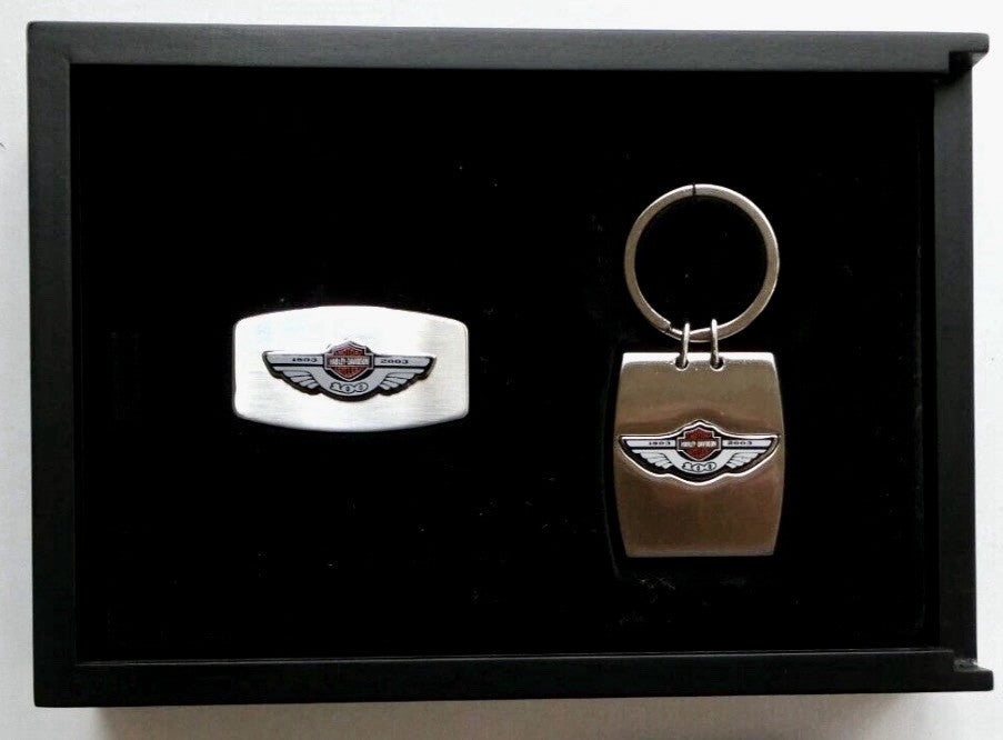 
  
  97663-03V HARLEY-DAVIDSON 100TH ANNIVERSARY MONEY CLIP & KEY FOB GIFT NEW
  
