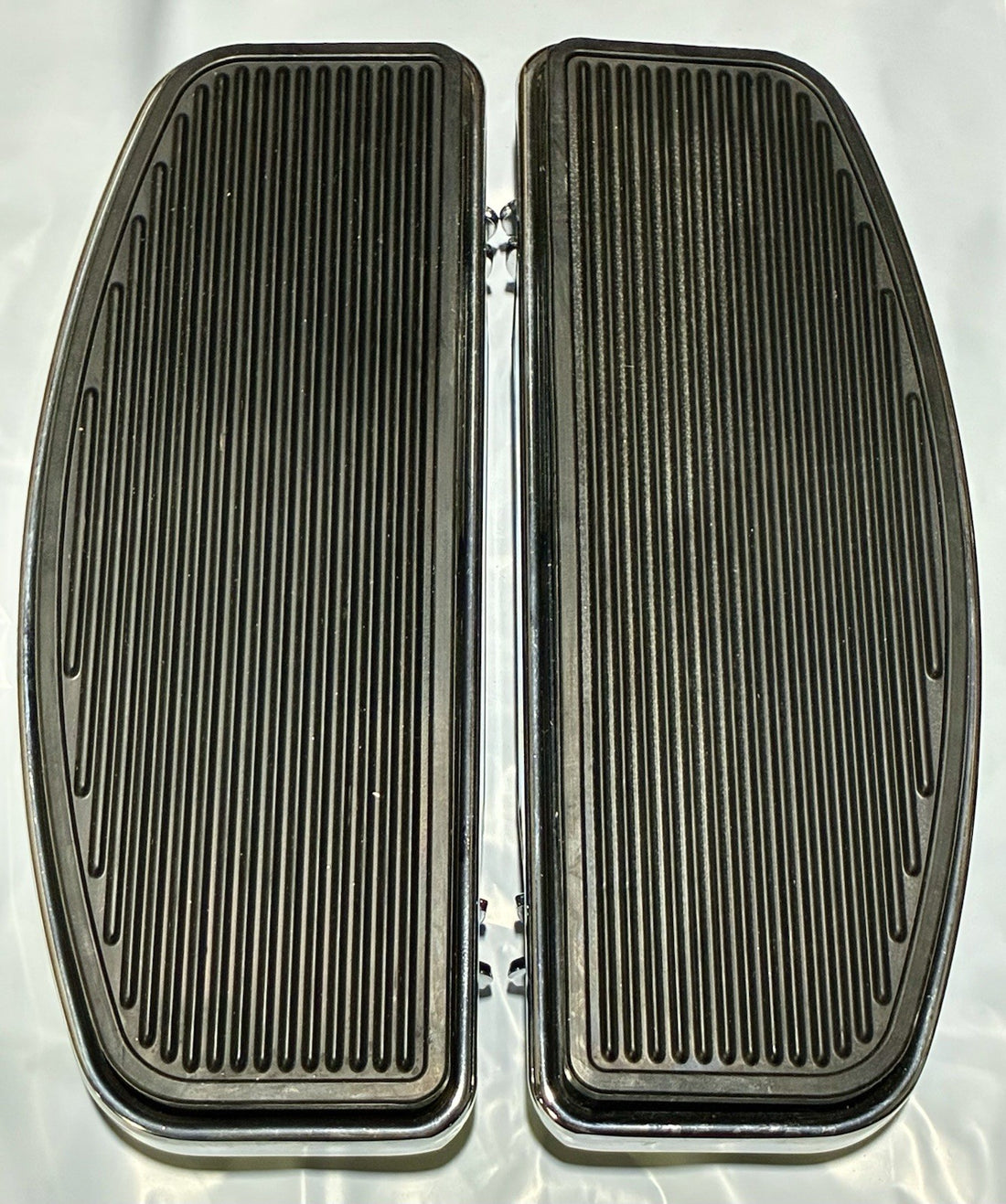 
  
  HARLEY-DAVIDSON 1997-2025 TOURING LEFT & RIGHT DRIVER FLOOR BOARDS OEM
  
