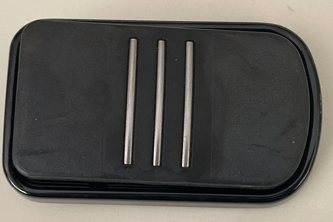 
  
  HARLEY TOURING SOFTAIL STREAMLINER BLACK REAR BRAKE PEDAL W/ HARDWARE
  
