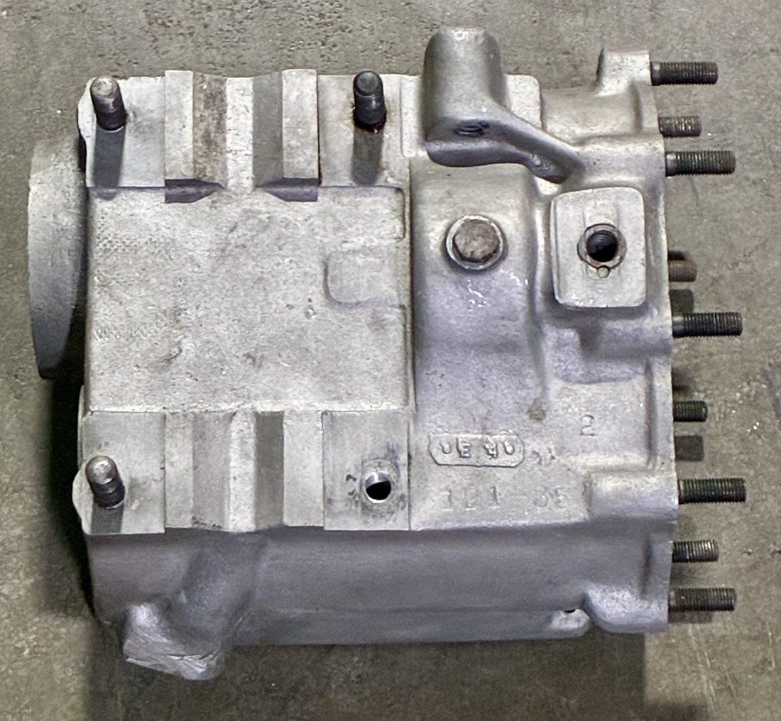 
  
  HARLEY-DAVIDSON L1944-E1945 KNUCKLEHEAD TRANSMISSION CASE OEM
  
