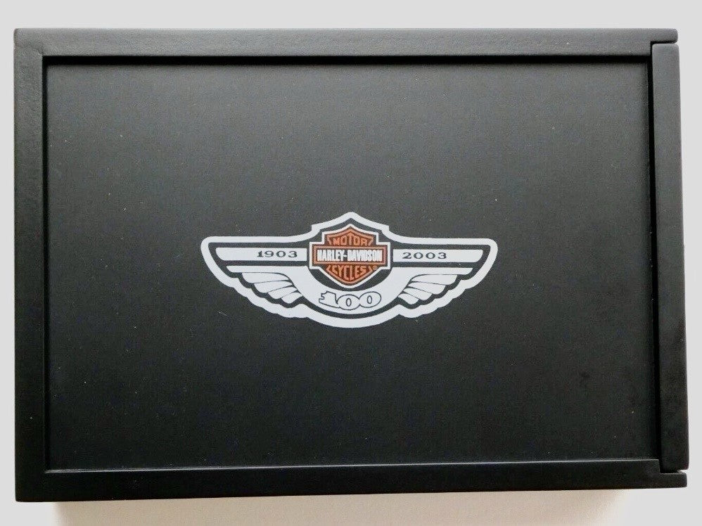 
  
  97663-03V HARLEY-DAVIDSON 100TH ANNIVERSARY MONEY CLIP & KEY FOB GIFT NEW
  
